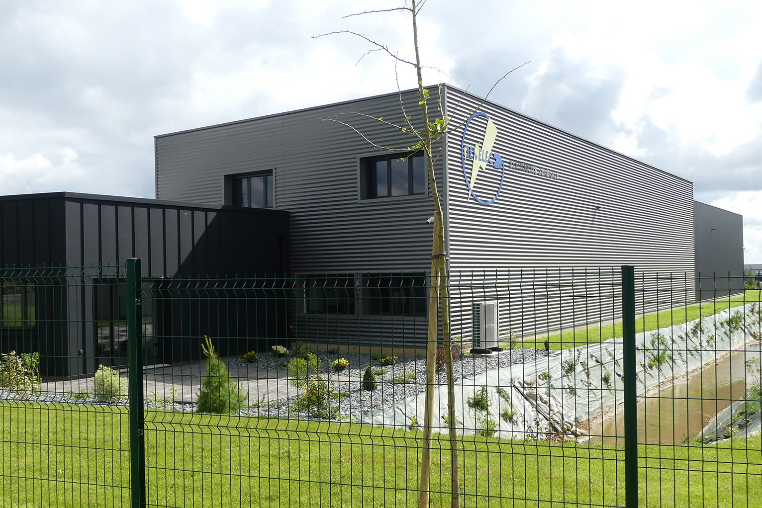 Bevelec, un développement éclair
