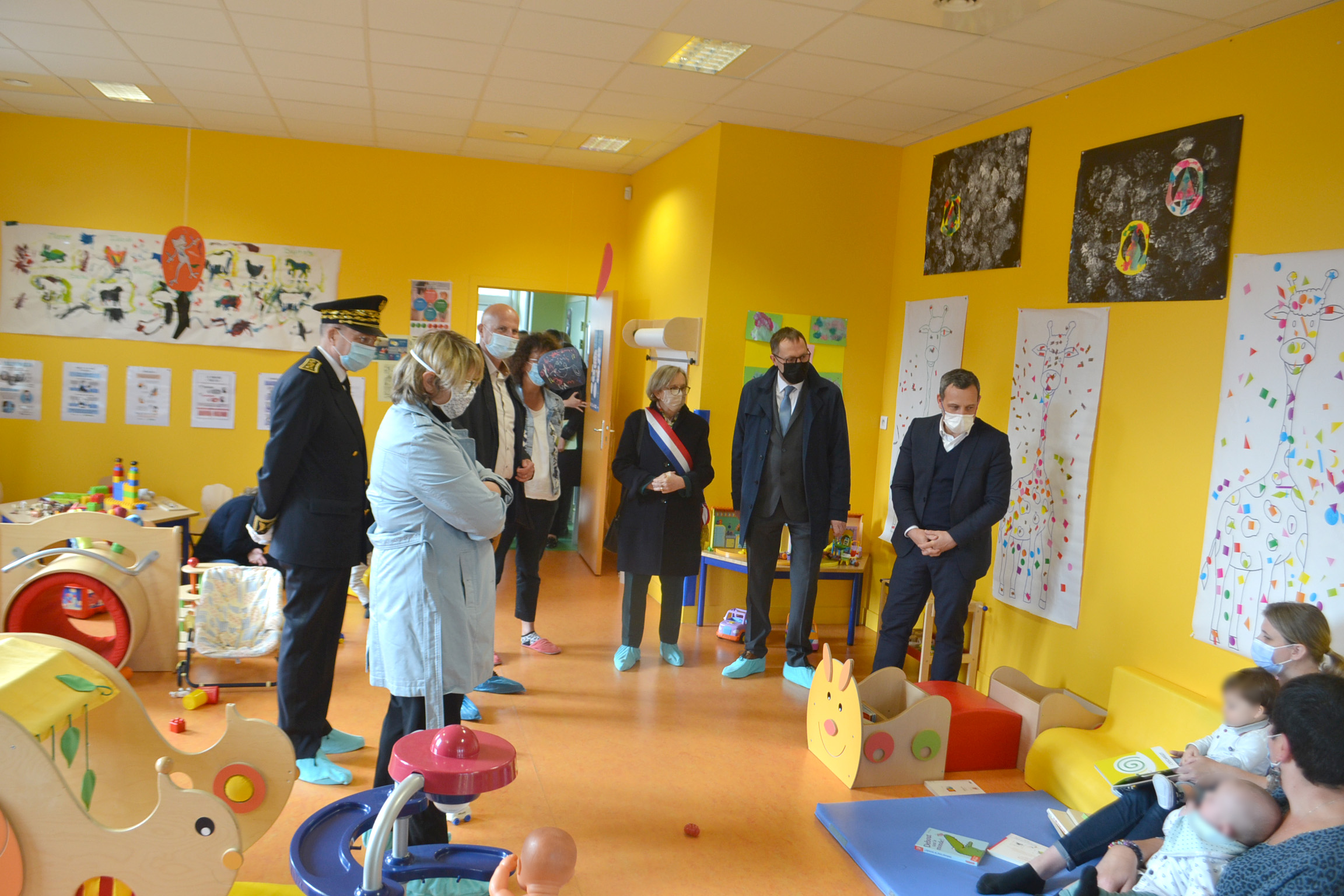 Visite d'Adrien Taquet Secrétaire d’État chargé de l'Enfance et des Familles 